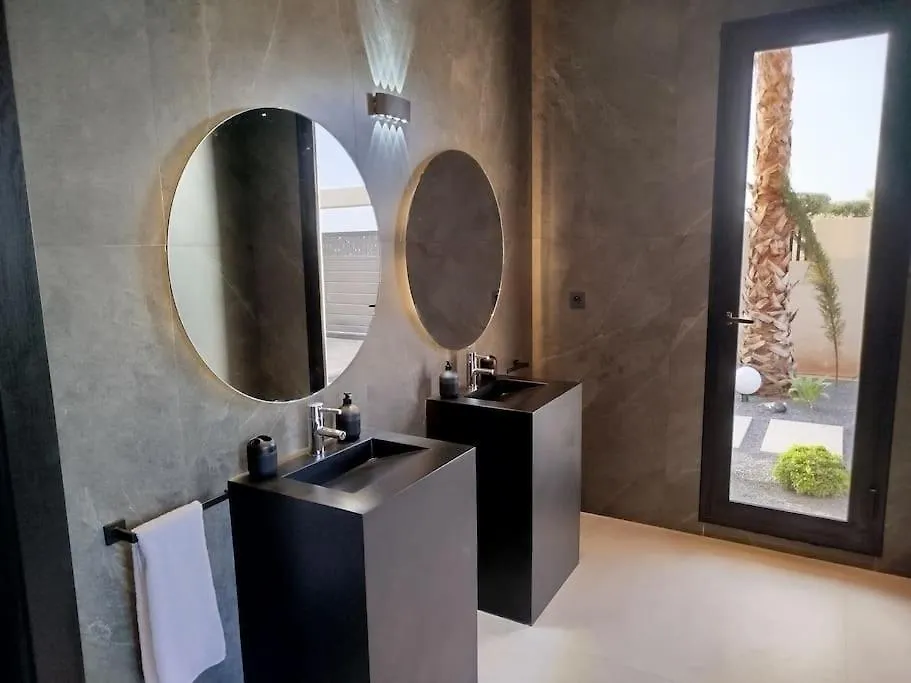 Villa Moderne Au Sein Du Golf Amelkis Marrakesh